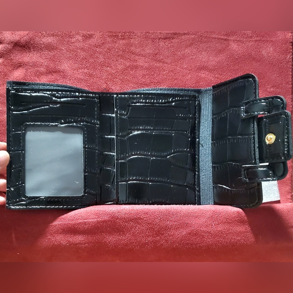 Crocodile Embossed Small Flap Wallet - Picture 5 of 10